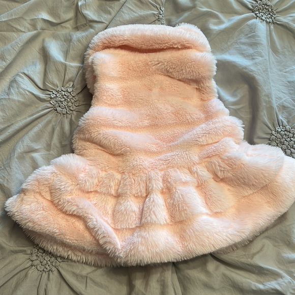 Adorable faux fur vest - Picture 3 of 4